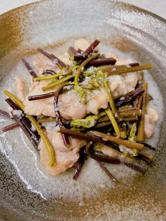 わらびと鶏もも肉の塩麹炒め-レシピのメイン写真
