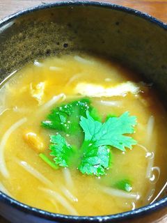 もやし・薄揚げ・納豆のお味噌汁-レシピのメイン写真