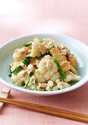カリフラワーと油揚げの豆腐和え-レシピのメイン写真