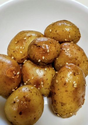 小じゃが芋の煮っころがし♪-レシピのメイン写真