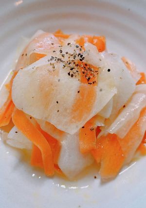 大根とにんじんのピーラーサラダ-レシピのメイン写真