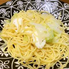 รูปของ キャベツとモッツァレラの手抜きパスタ