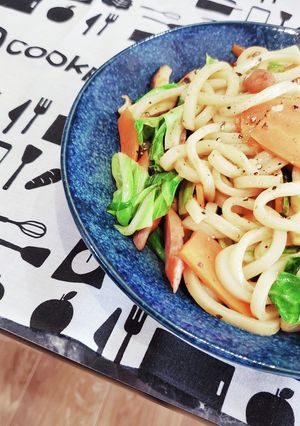 冷凍うどん大活躍！簡単焼きうどん！-レシピのメイン写真