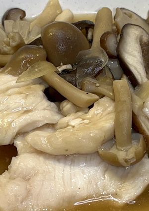 鶏肉ときのこの酒蒸し-レシピのメイン写真