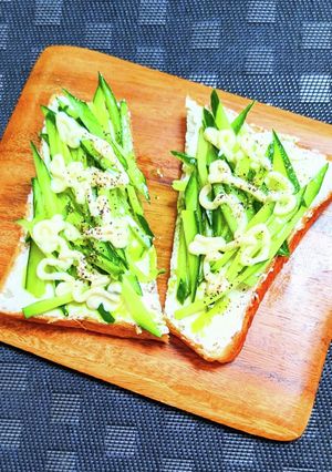 バジルチーズキューカンバーオープンサンド-レシピのメイン写真