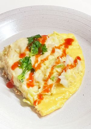 蟹缶とパクチーキャベツのチーズオムレツ-レシピのメイン写真