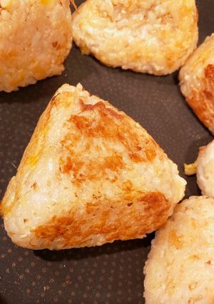チーズ好きの焼きおにぎり-レシピのメイン写真