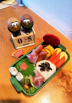 高一長女 お弁当(おむすび2)-レシピのメイン写真