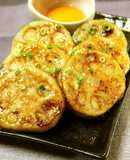 鶏つみれでれんこんのはさみ焼き