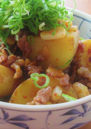 豚ひき肉と新じゃがいもの旨辛にんにく煮-レシピのメイン写真