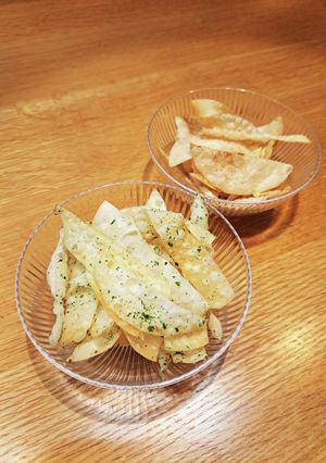 まるでポテチ!?餃子の皮スナック-レシピのメイン写真
