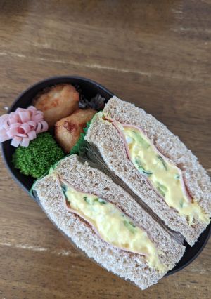 JK☆全粒粉パンたまごサンドイッチ弁当♪-レシピのメイン写真