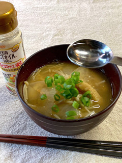 体脂肪減るかな?お味噌汁にMCTオイル!-レシピのメイン写真