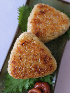 かつお節のだし香る 醤油焼きおにぎり-レシピのメイン写真