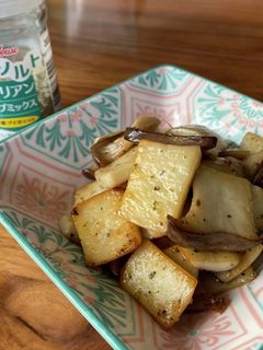 ハーブソルトで作る 簡単エリンギ炒め-レシピのメイン写真