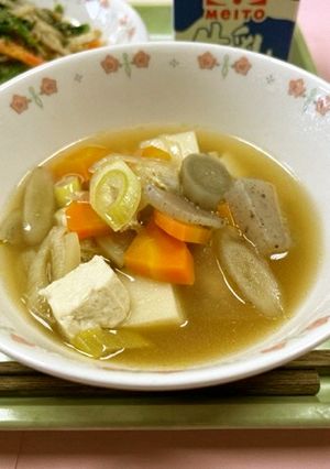 けんちん汁【学校給食】-レシピのメイン写真