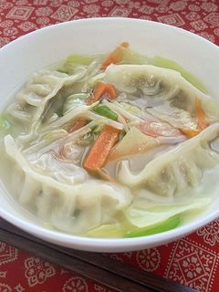 ベジ♪野菜たっぷり餃子スープ-レシピのメイン写真