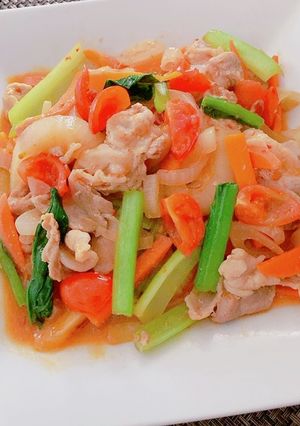 辛味噌でご飯もお酒も進む♪豚トマト炒め♪-レシピのメイン写真