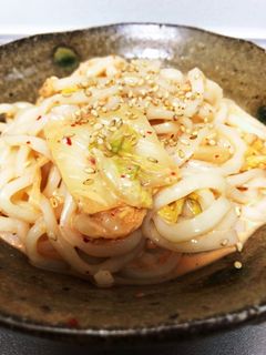 5分で完成!こってり冷製マヨキムチうどん-レシピのメイン写真