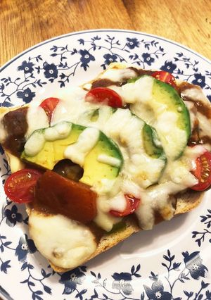 アボカド♡チーズカレー・トースト♪-レシピのメイン写真