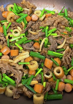 簡単、牛肉しめじとウインナー炒め-レシピのメイン写真