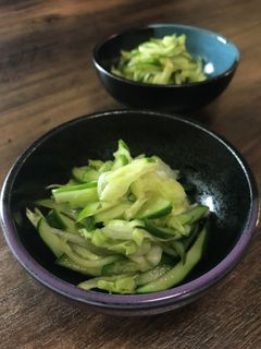 やみつき♫きゅうりとレタスの浅漬け♡-レシピのメイン写真