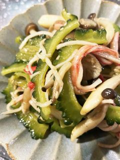 副菜中華風ゴーヤとしめじとカニカマ炒め-レシピのメイン写真