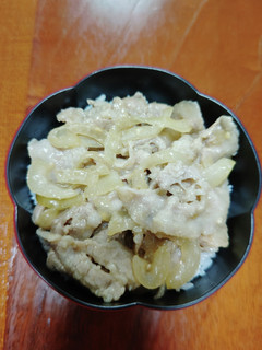 お肉やわらか♪ガッツリ味噌豚丼-レシピのメイン写真