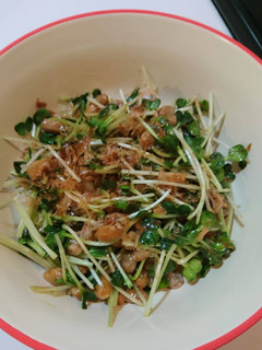 簡単!旨い!かいわれ納豆おかかわさぽん♪-レシピのメイン写真