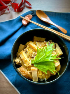 鶏ひき肉と絹厚揚げde親子丼-レシピのメイン写真