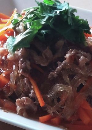 簡単スピード夕食★牛肉と人参の春雨炒め煮-レシピのメイン写真
