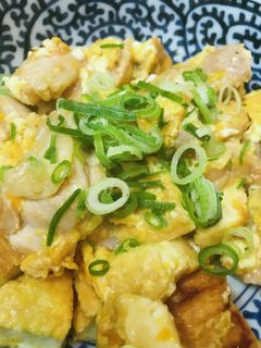 厚揚げと鶏もも肉のあまから玉子とじ-レシピのメイン写真