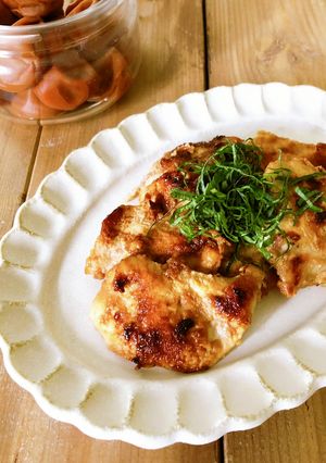 簡単♪鶏胸肉の梅もろみ焼き-レシピのメイン写真