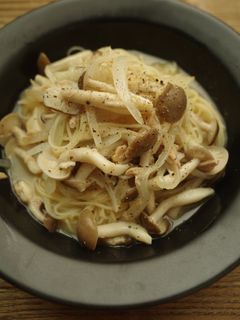 新玉ねぎとツナとしめじの和風パスタ-レシピのメイン写真