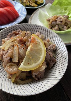 レタスと食べる！豚こまレモン醤油-レシピのメイン写真