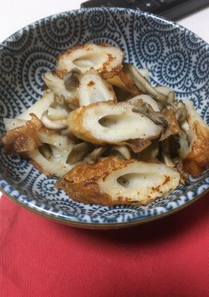 シンプルな味付け！竹輪と舞茸の炒め物-レシピのメイン写真