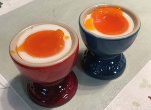 半熟卵を超えたとろ生（なま）ゆで卵-レシピのメイン写真
