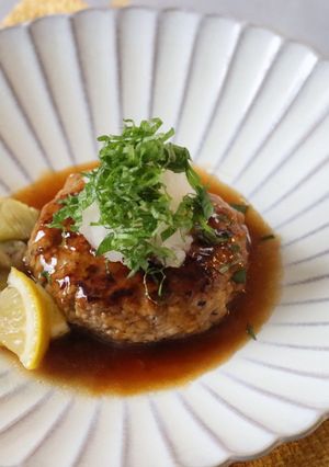 ヘルシーだけど大満足☆簡単豆腐ハンバーグ-レシピのメイン写真