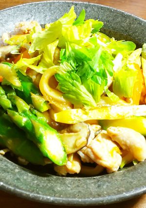 アスパラの焼きうどん　セロリ＆発酵玉葱-レシピのメイン写真