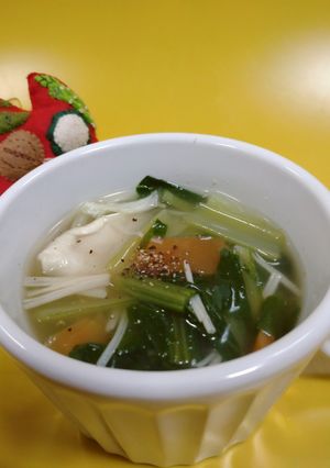 小松菜と餃子のスープ-レシピのメイン写真