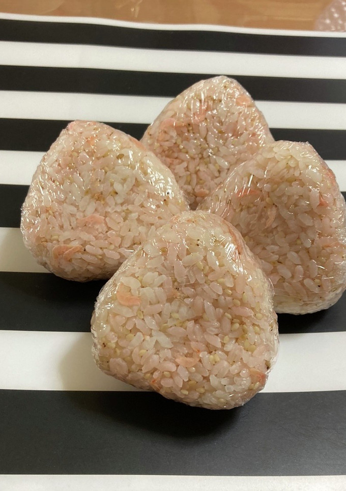 干しエビ・ゴマの炊込みご飯 鶏がらスープ-レシピのメイン写真