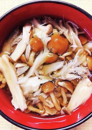 簡単！なめこと エリンギ 舞茸のお吸い物-レシピのメイン写真