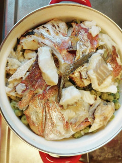 明石鯛とエンドウ豆の炊き込みご飯-レシピのメイン写真