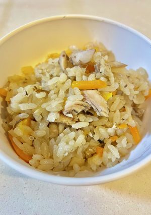 幼児食にも★いわし水煮缶で炊き込みご飯-レシピのメイン写真