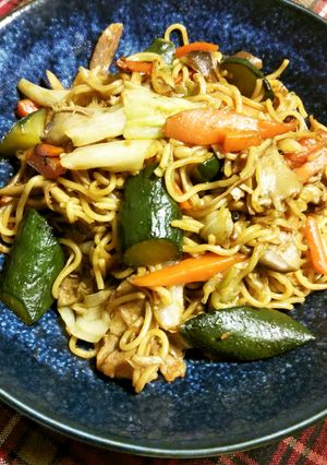きゅうり・きのこ入りの豚バラ焼きそば-レシピのメイン写真