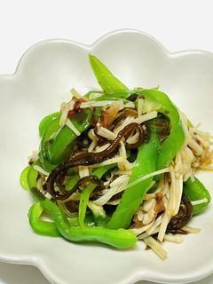 レンジで3分!ピーマンと塩昆布の和え物-レシピのメイン写真