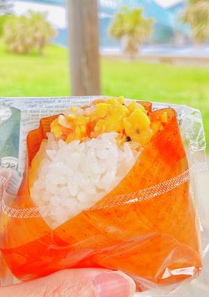 トマトのベジートでコンビニ風おにぎり-レシピのメイン写真
