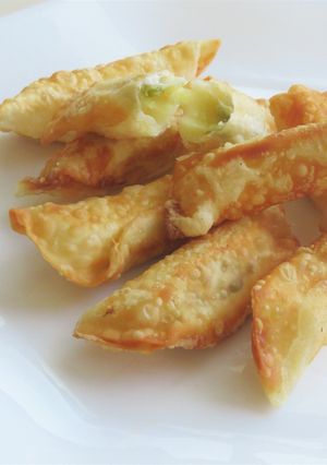 【 わさびチーズ揚げ餃子 】-レシピのメイン写真