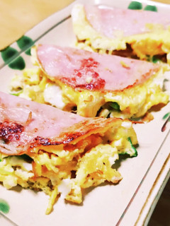 ねぎ玉スクランブルエッグのハム包み焼き-レシピのメイン写真