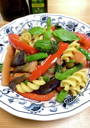マカロニと野菜のガーリックオイル炒め-レシピのメイン写真